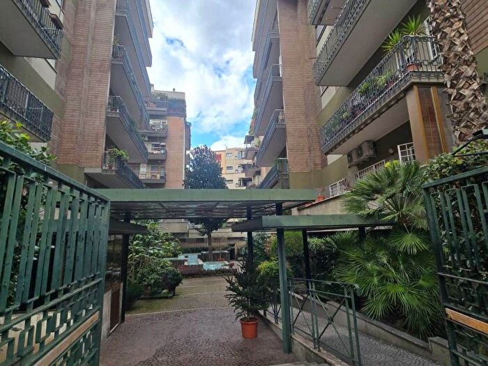 Casa trilocale in affitto in Via Jacopone da Todi, Talenti Monte Sacro, Roma