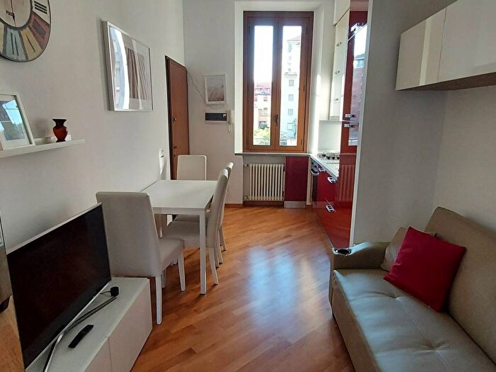 Appartamento bilocale in affitto in Via Antonio Tolomeo Trivulzio, Gambara, Milano