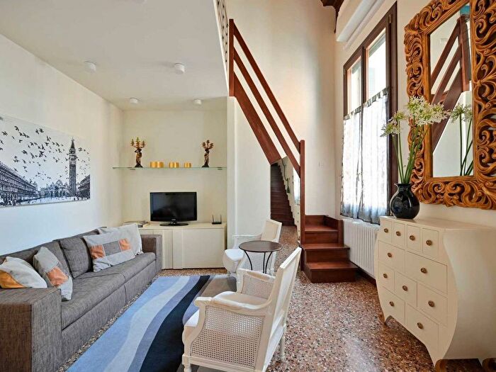 Appartamento quadrilocale in affitto in Castello, San Marco, Venezia