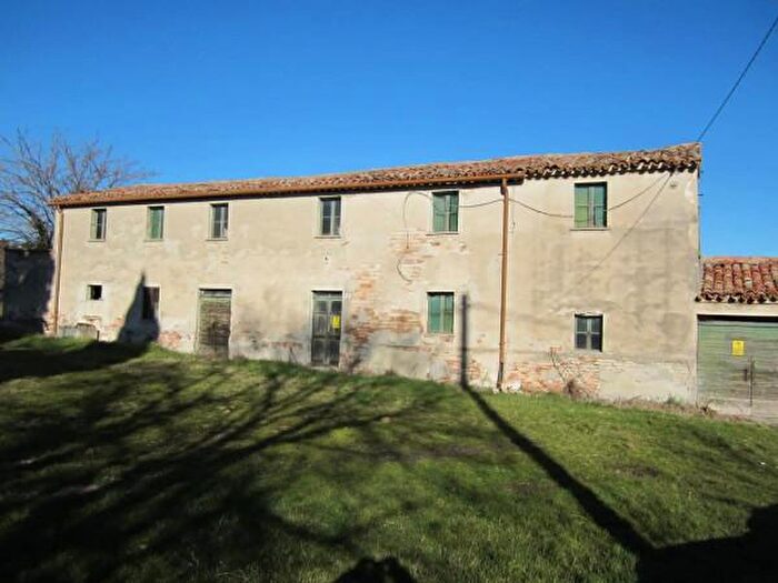 Casa con 6 locali in vendita in Località Cannelle, Fano