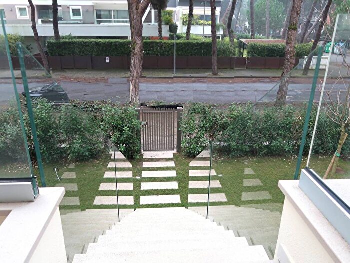 Appartamento trilocale in affitto in Via Traversa Pineta, Milano Marittima, Cervia