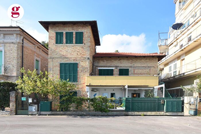 Appartamento trilocale in vendita in Lungomare Cordella, Vasto