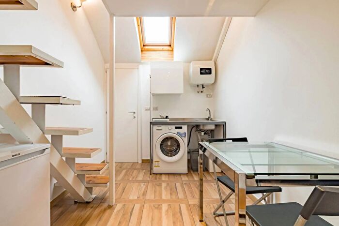 Appartamento monolocale in vendita in Via Felice Poggi Milano, Milano