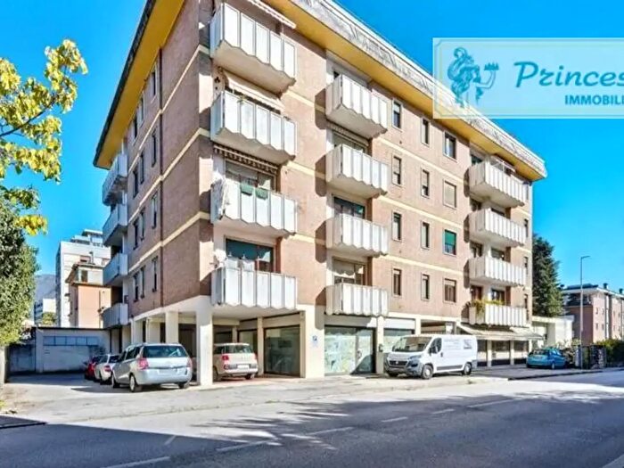 Appartamento bilocale in vendita in Via Venezia, Schio