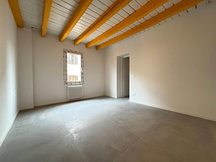 Appartamento quadrilocale in affitto in Via Ferrarese, Bolognina, Bologna