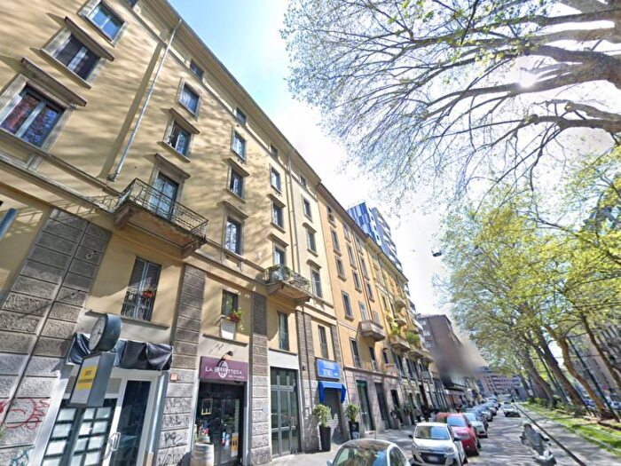 Appartamento bilocale in affitto in Viale Monte Nero, Porta Romana Medaglie dOro, Milano