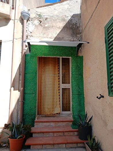 Casa trilocale in vendita in Via Botta, Modica