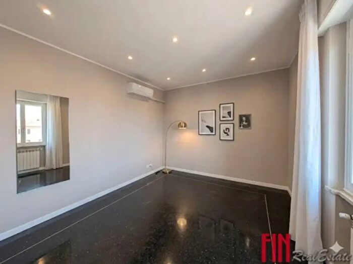 Appartamento quadrilocale in vendita in Via Carlo Rolando, Genova