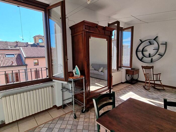 Appartamento bilocale in affitto in Via Febbraio, Centro, Cremona