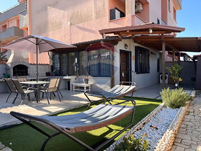 Appartamento quadrilocale in vendita in Via Taglio delle Cinque Miglia, Anzio