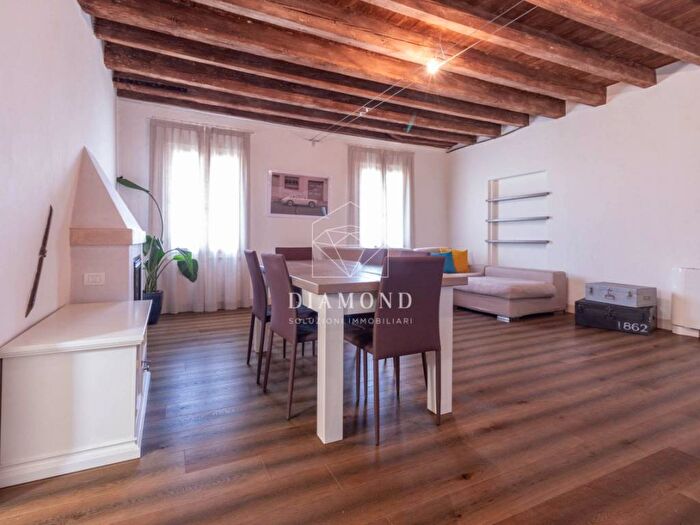 Appartamento bilocale in affitto in Via Giuseppe Mazzini Falzè di Trevignano, Falzé Signoressa, Trevignano