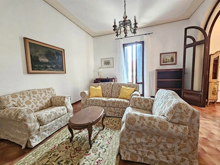 Appartamento con 5 locali in affitto in Padova