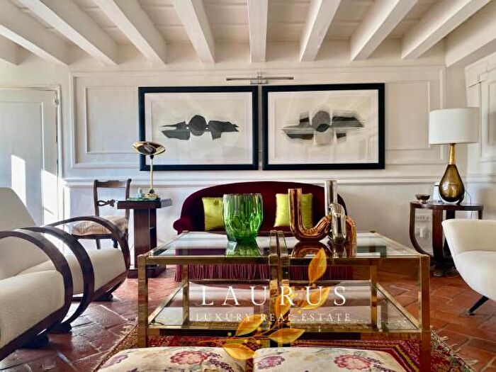 Appartamento con 5 locali in vendita in Via di Santo Spirito, Firenze