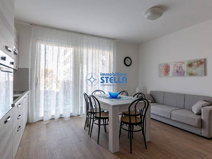 Appartamento quadrilocale in affitto in Via Giacomo Zanella, Lido Centro Ovest, Jesolo