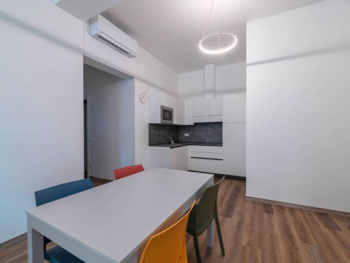 Appartamento trilocale in affitto in Via Guglielmo Marconi, Centro, Varazze