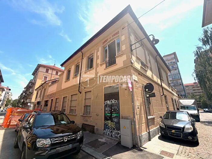 Appartamento bilocale in vendita in Via Balme, Torino