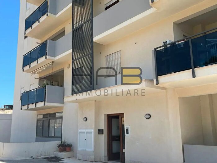 Appartamento quadrilocale in vendita in Trapani