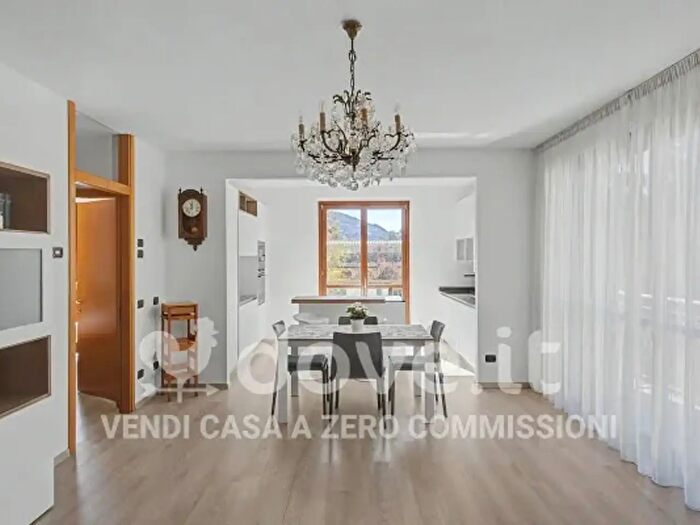 Appartamento trilocale in vendita in Corso XXV Aprile, Luino