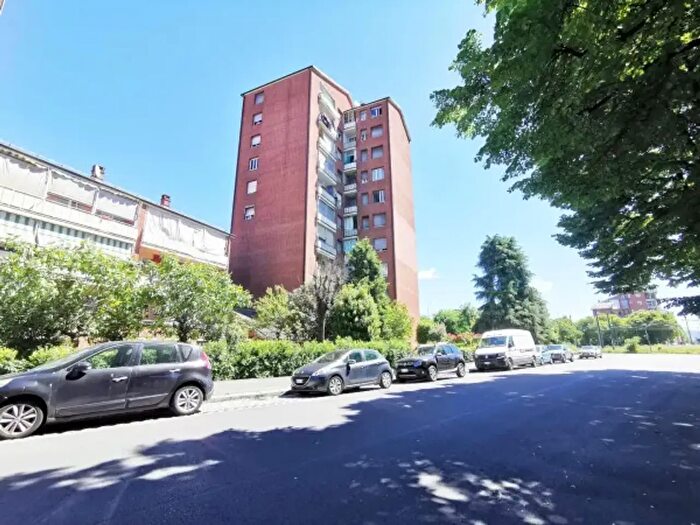 Appartamento con 5 locali in vendita in Corso Molise, Torino