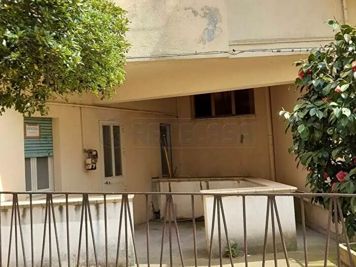 Appartamento trilocale in vendita in Via Giovanni XXIII, Catanzaro