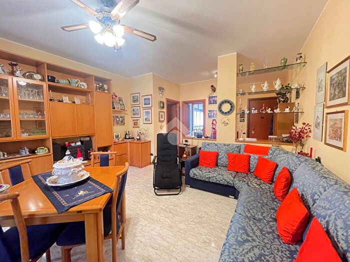 Appartamento trilocale in vendita in Via Papa Giovanni XXIII, Peschiera Borromeo