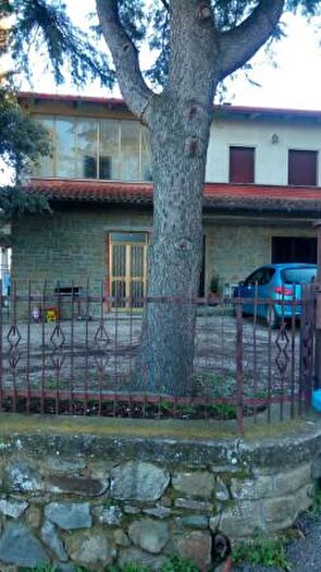 Casa con 6 locali in vendita in Castiglion Fiorentino