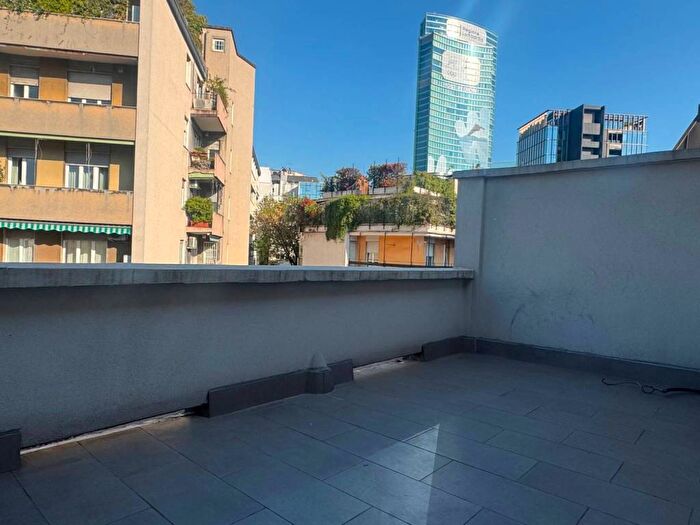 Appartamento bilocale in affitto in Via Filippo Sassetti, Isola, Milano