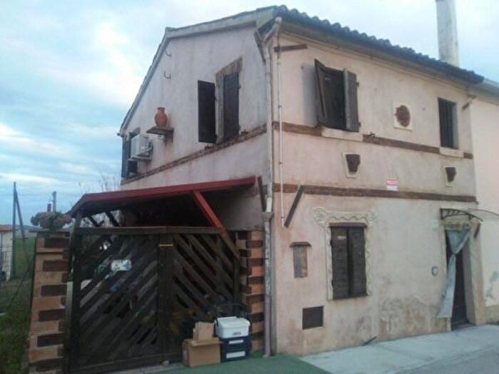 Casa trilocale in vendita in Via Murello, Belvedere Ostrense