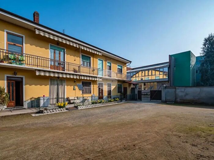 Casa con 5 locali in vendita in Via S Michele, Volvera