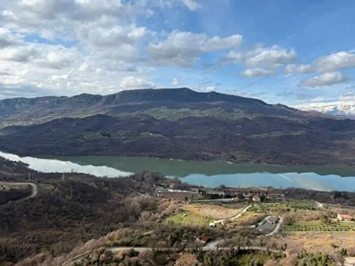 Casa con 6 locali in vendita in Via Ponente, Colledimezzo