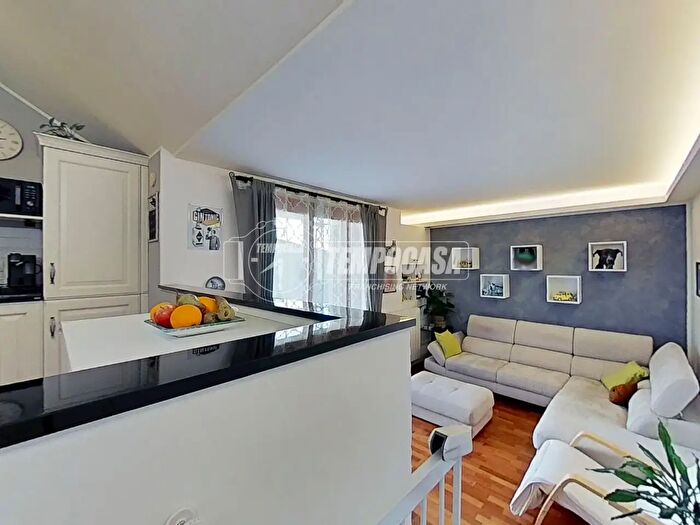 Appartamento trilocale in vendita in Via Giuseppe Verdi, Biassono