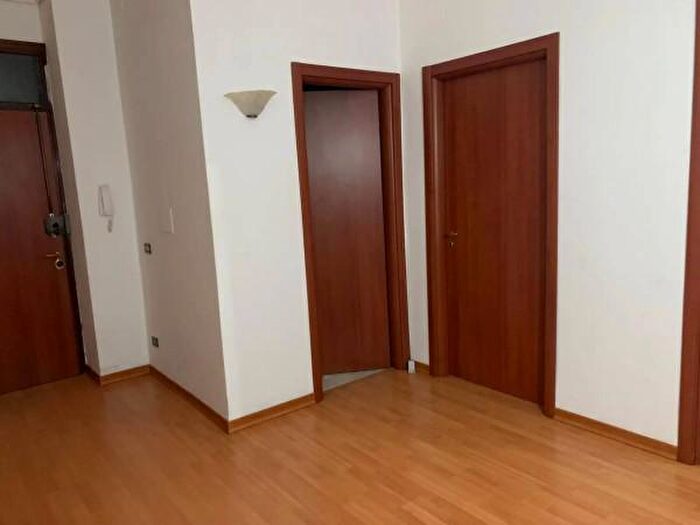 Appartamento con 5 locali in vendita in Via Danimarca, Gela