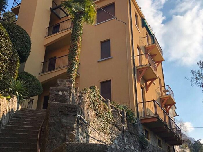 Appartamento trilocale in affitto in Via Prudenziana, Valduce Crispi, Como