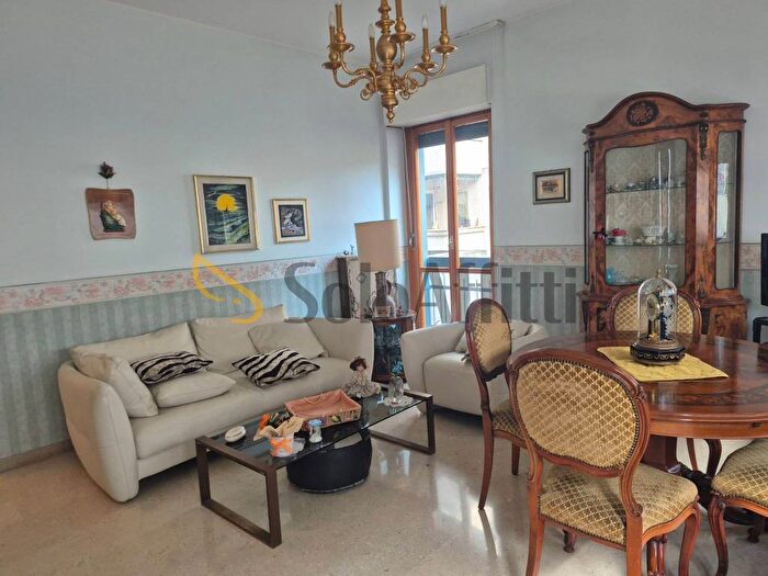 Appartamento quadrilocale in affitto in Via Venezia, Via Venezia Lungofiume Paolucci, Pescara