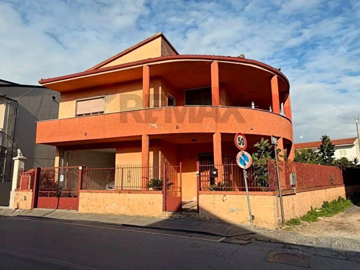 Casa quadrilocale in vendita in Croce, Francolise