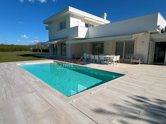 Casa con 6 locali in affitto in Via Vaiana, Pietrasanta