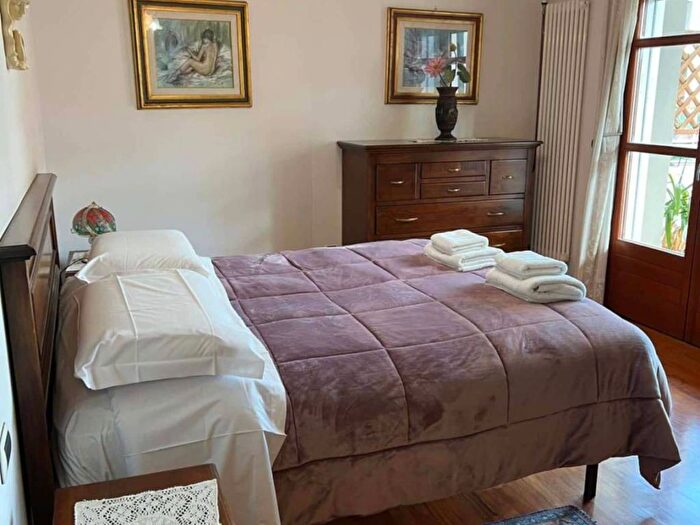Appartamento trilocale in affitto in Via Alberto Predieri, Novoli, Firenze