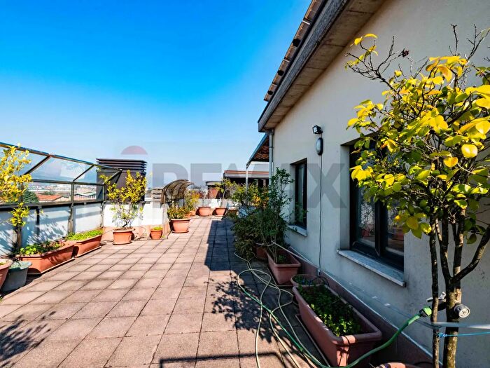 Appartamento con 6 locali in vendita in Bergamo