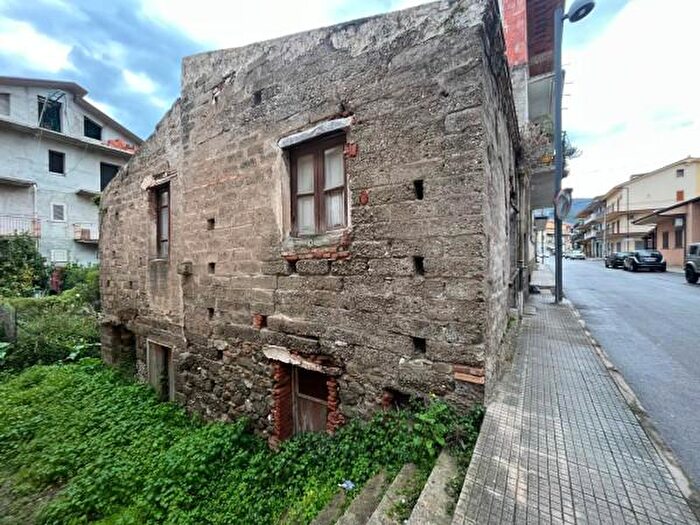 Casa trilocale in vendita in Via Benedetto Caputo, Torrenova