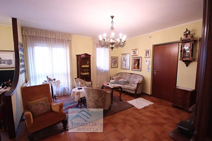 Appartamento quadrilocale in vendita in Alba, Alba