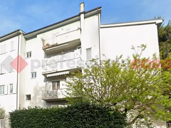 Appartamento quadrilocale in vendita in Viale Tevere, Frosinone