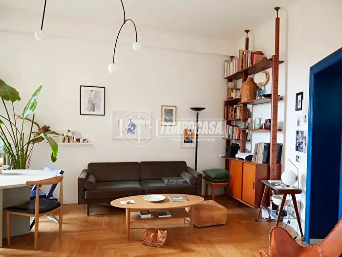 Appartamento bilocale in vendita in Via Giulio Belinzaghi, Milano
