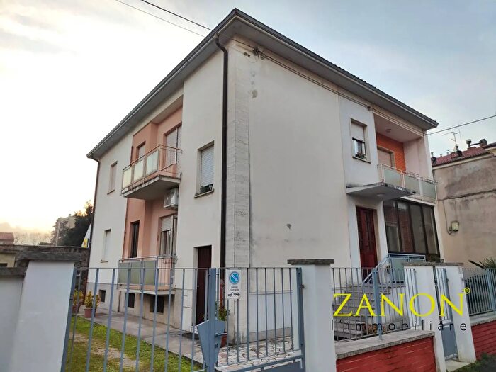 Appartamento quadrilocale in vendita in Via Alfieri B, Gorizia