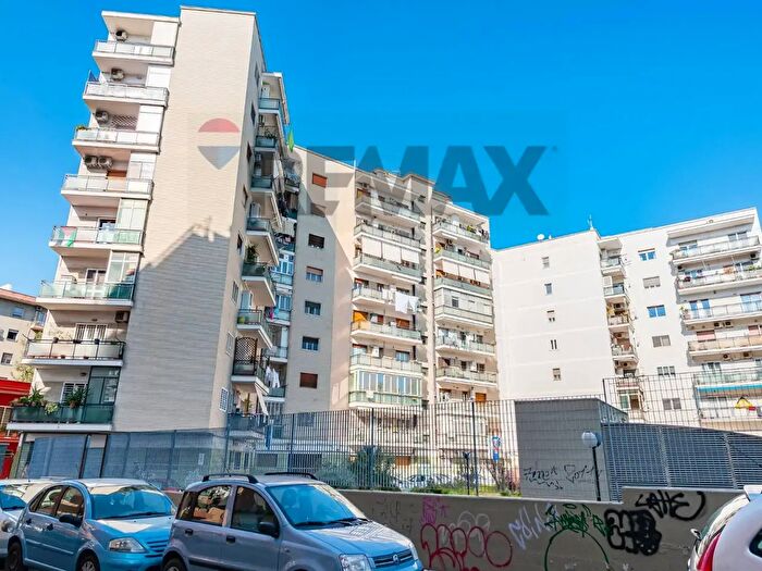 Appartamento trilocale in vendita in Viale Salandra C, Bari