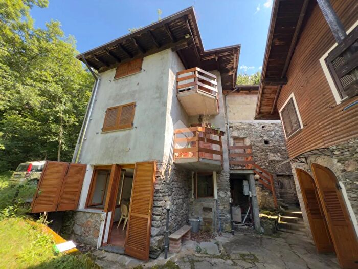 Casa trilocale in vendita in Località Dosso, Villa Di Tirano
