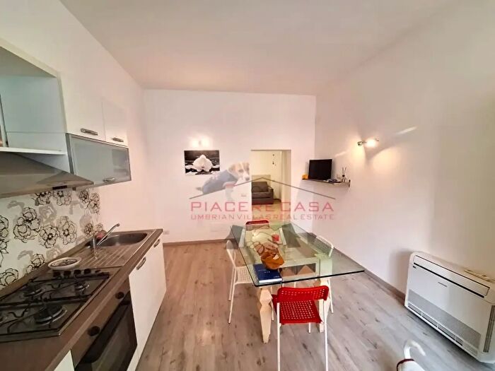 Appartamento con 7 locali in vendita in Orvieto