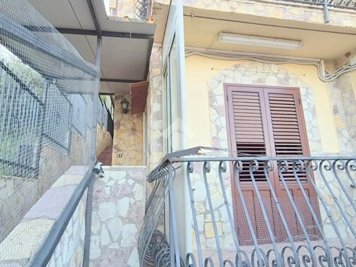 Appartamento bilocale in affitto in Via Valle Paradiso, Monreale