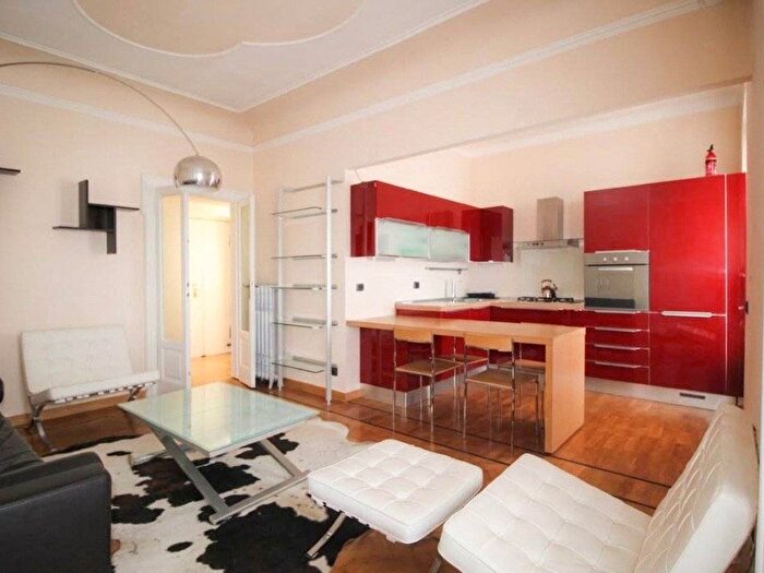 Appartamento trilocale in affitto in Via Paolo Sarpi, Paolo Sarpi, Milano
