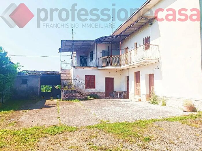 Case in Vendita e in Affitto - 2