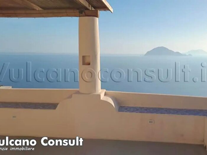 Casa bilocale in vendita in Strada Comunale Pietra Bianca, Lipari